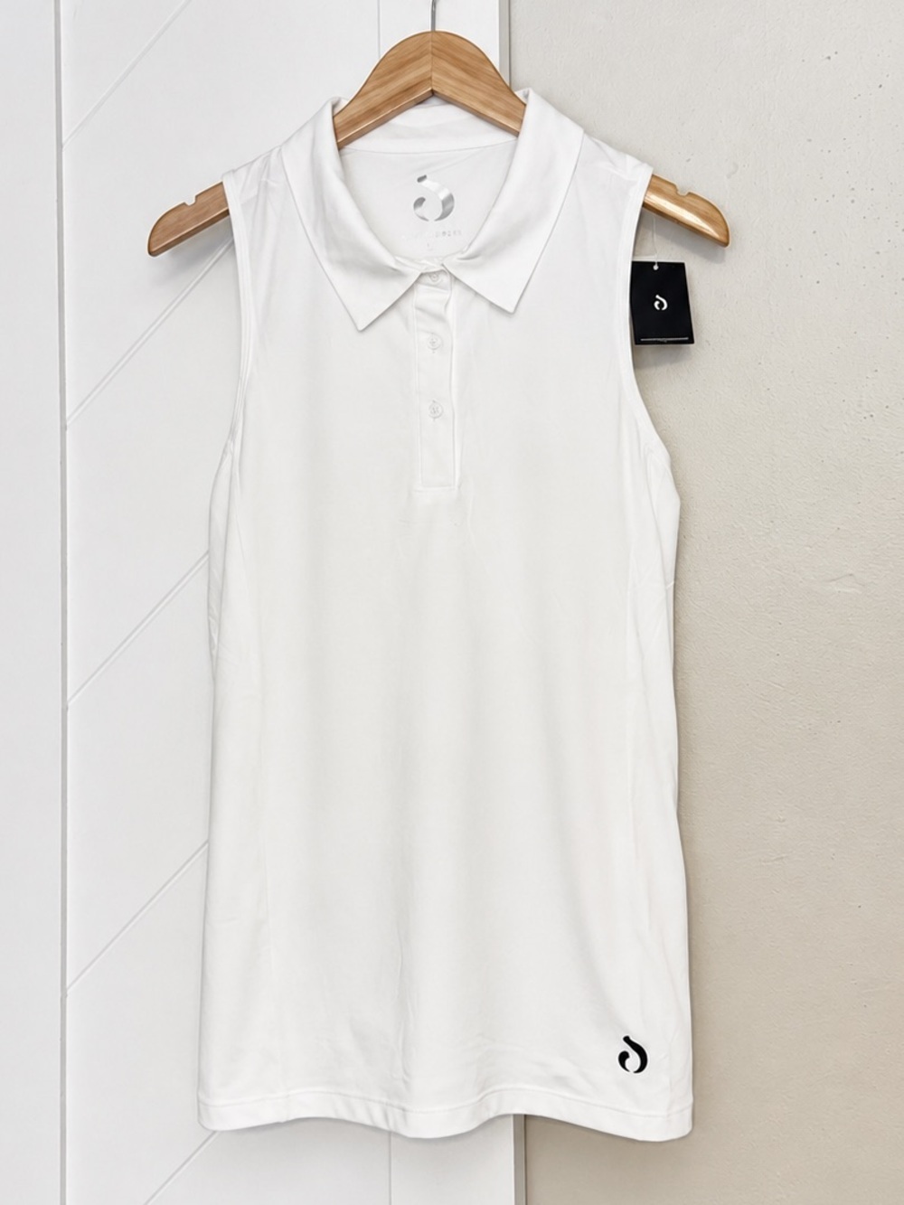 Swing Pretty White Sleeveless Golf Polo Built-In Shelf Bra Padded Cups L NWT